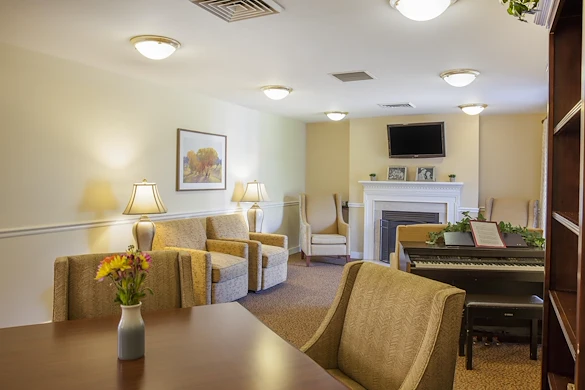 Charter Senior Living of Columbia sitting area