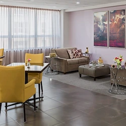 Image of The Carlton At The Lake (4)