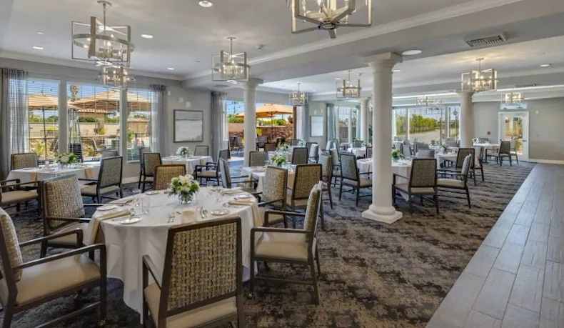 Image of Oakmont of Riverpark (4)