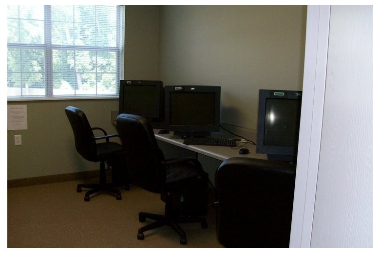 Image of Ahepa 410 Senior Apartments (3)