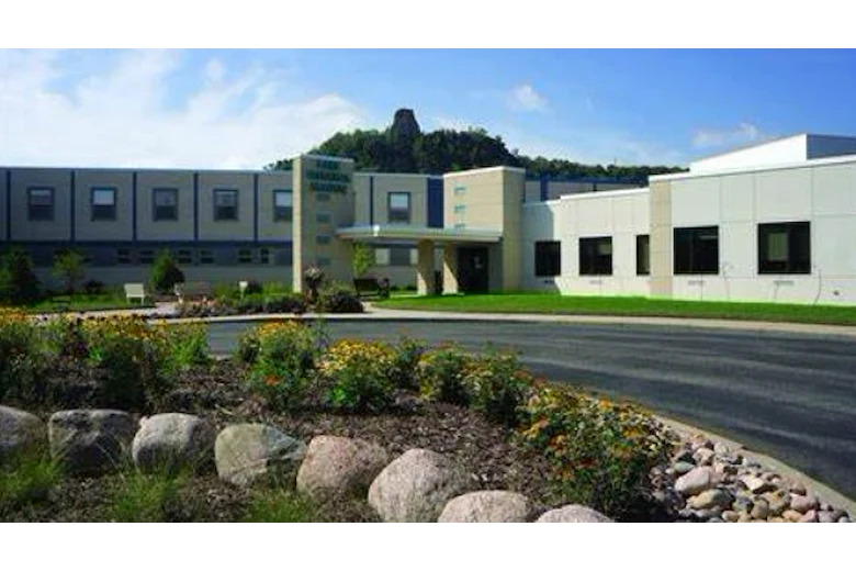 Image of Lake Winona Manor (2)