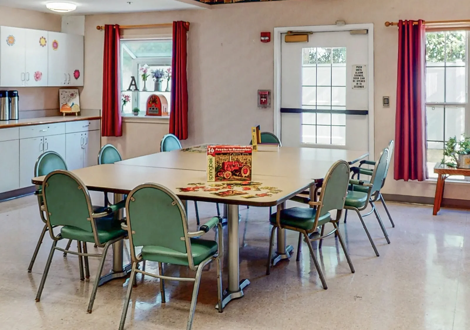 Image of Arden Courts of Glen Ellyn (10)