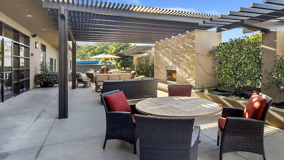 Image of Ivy Park at Burbank (8)