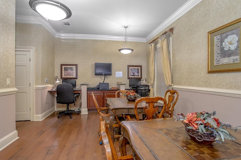 Image of Ridenour Apartments (5)