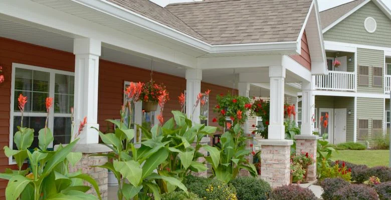 Image of Farmington Gardens (3)