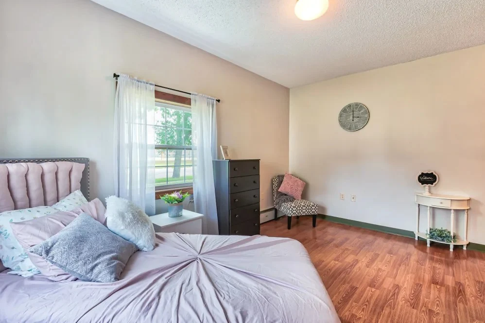 Image of Autumn Grace (5)