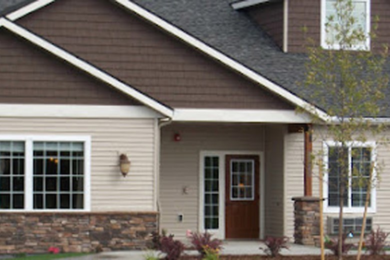 Image of The Lodge at Bristol Heights (1)