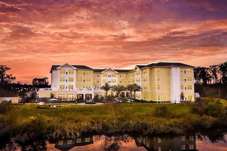 Exterior of Sonata Windermere Assisted Senior Living in FL