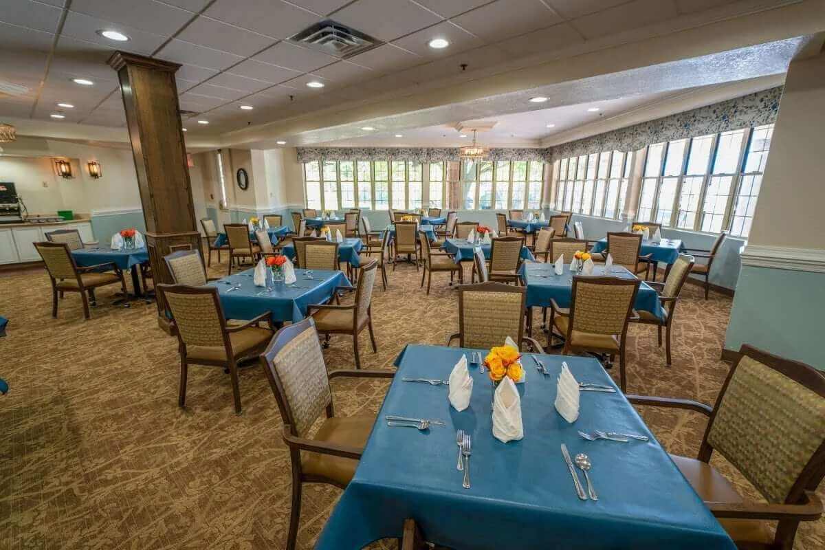 Image of Tealridge Assisted Retirement Community (7)