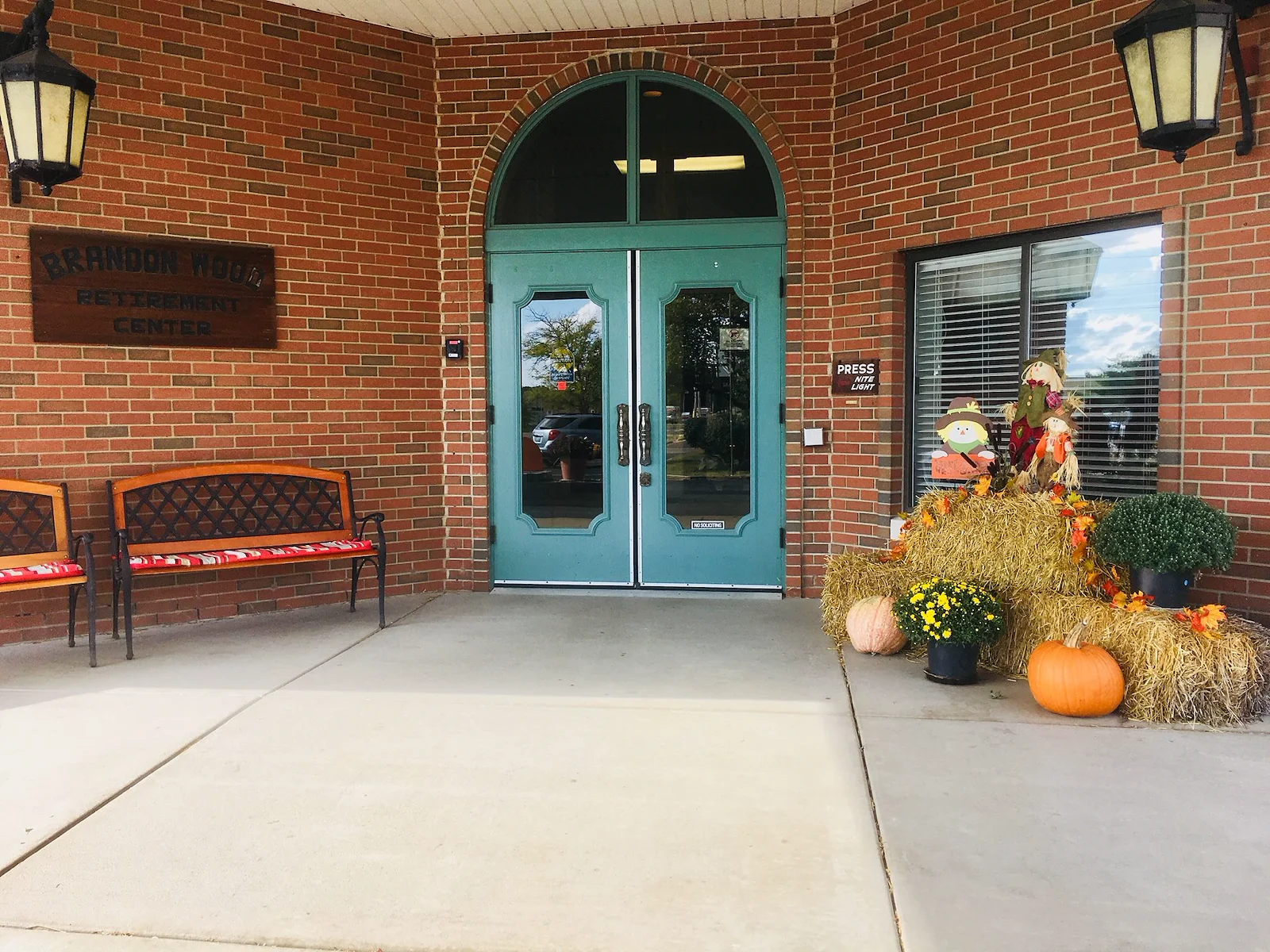 Image of Brandon Wood Retirement Center (2)