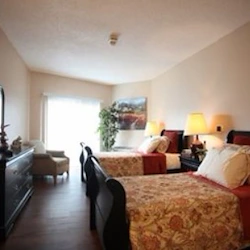 Image of Lakewood Park Manor (2)