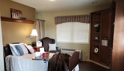 Image of Court House Manor Assisted Living (3)