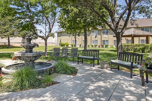 Image of Pine Oaks Senior Living (10)