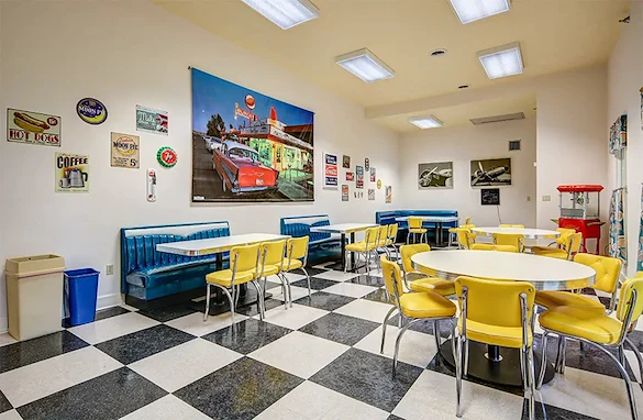 Image of Lake Oaks Apartments (3)