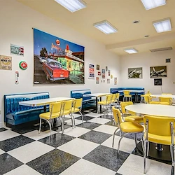 Image of Lake Oaks Apartments (3)