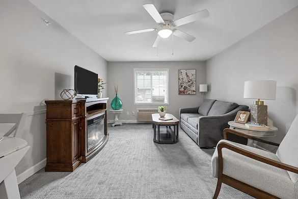 Image of Brown Deer Place (10)