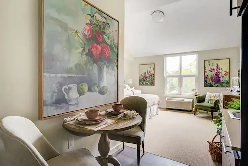 Image of Aegis Living Greenwood (Seattle) (8)