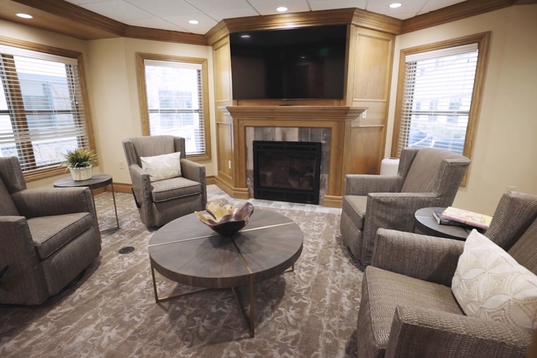 Image of Creekside at Elfindale Assisted Living (6)