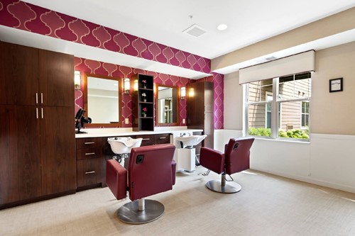 Beauty salon at the Waters of Highland Park 