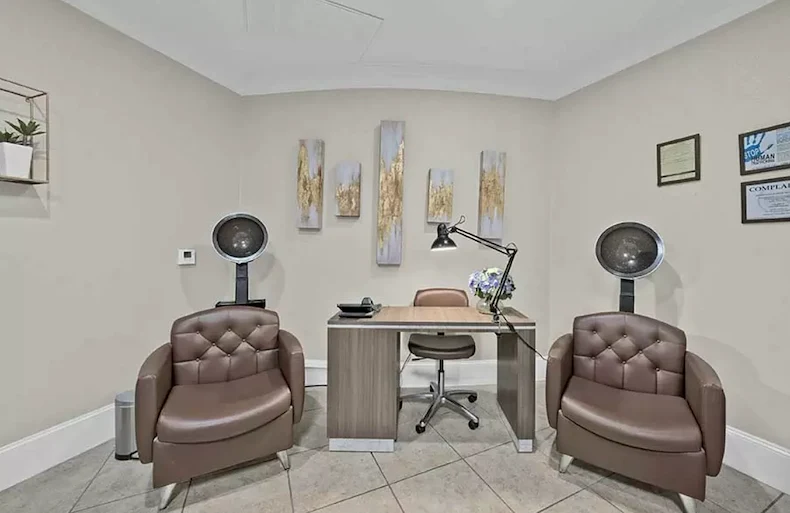 Image of Conservatory at Alden Bridge (6)