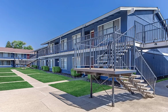 Image of Lincoln Gardens (2)