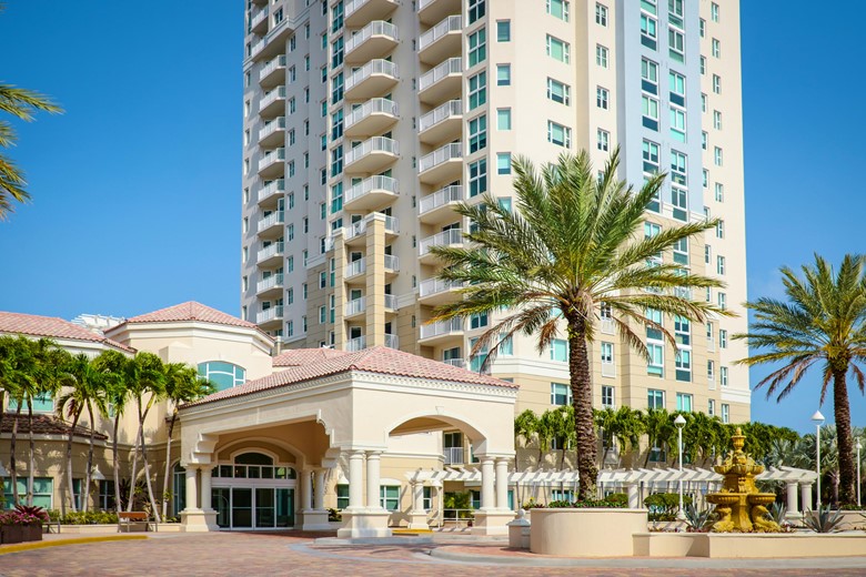 Image of Vi At Aventura (1)