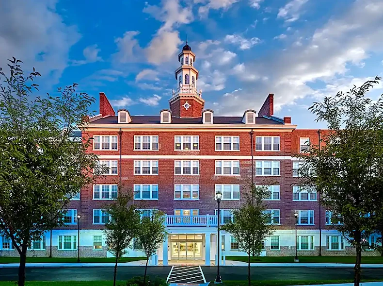 Image of Residence at Roosevelt Park (1)