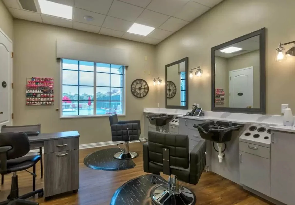 Image of Aston Gardens at Tampa Bay (8)