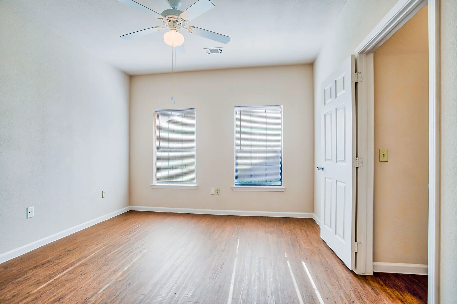 Image of HomeTowne at Picadilly (5)