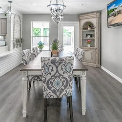 Image of Silver Leaf Denison on Crawford (5)