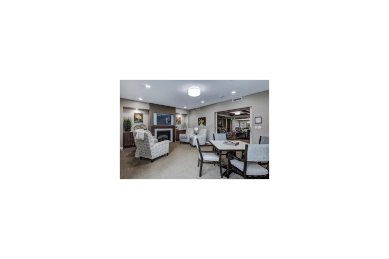 Image of Azura Senior Living of Fox Point (5)