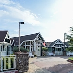 Image of Cogir of Belmont (1)