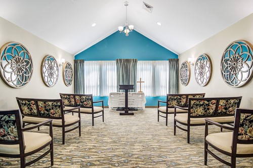 Image of Cottonwood Estates Gracious Retirement Living (3)