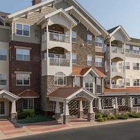 Image of Applewood Pointe of Bloomington Cooperative (1)
