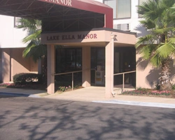 Image of Lake Ella Manor (2)