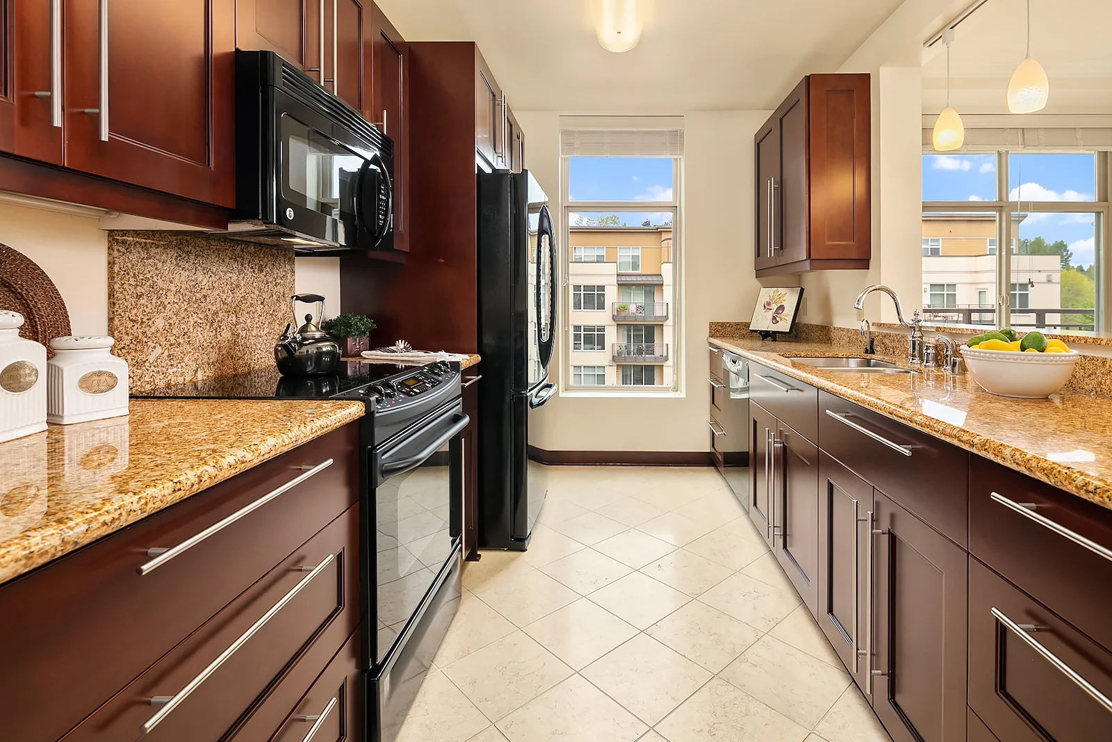 Image of Aljoya Mercer Island (8)