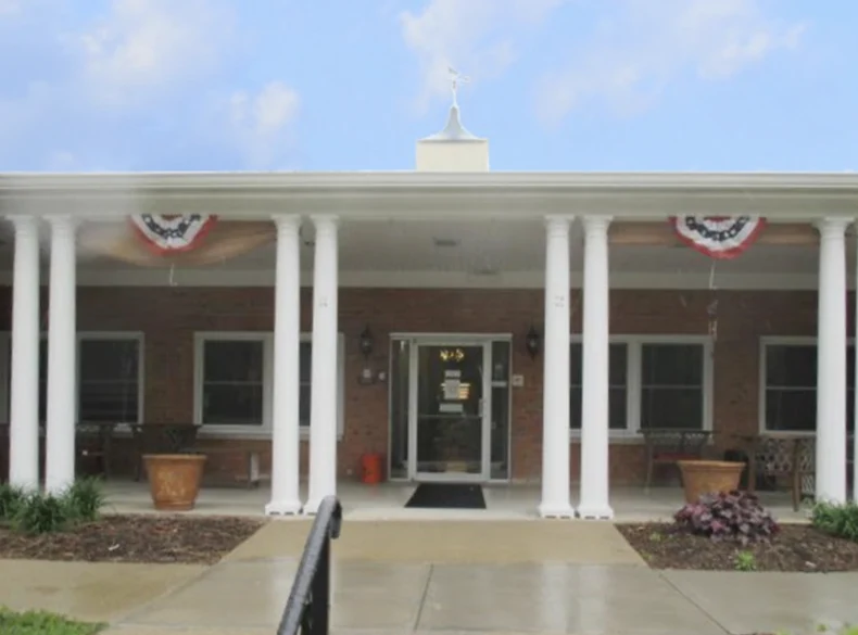 Image of Arbors at Springfield (2)