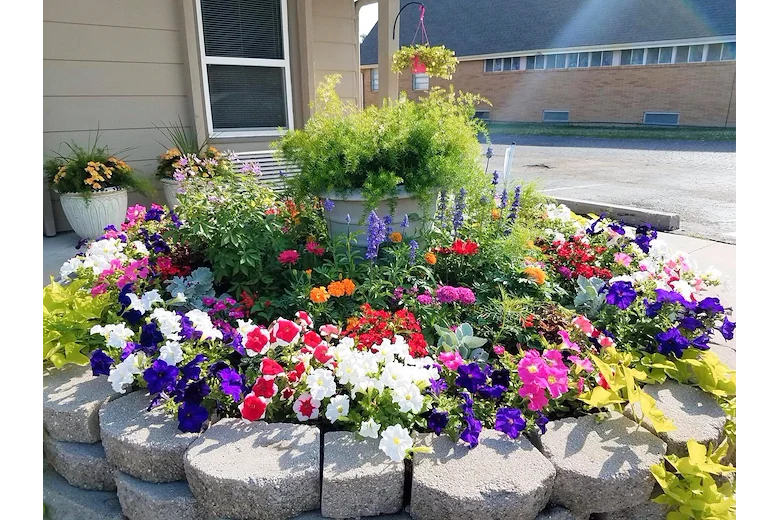 Image of Oak Creek Senior Living (4)