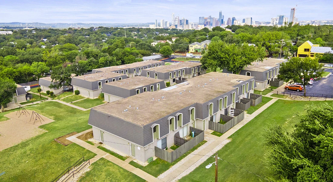 Image of Travis Park Apartments (1)