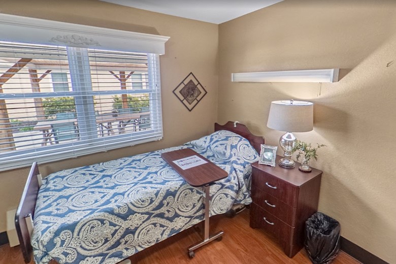 Image of Brownsburg Health Care Center (5)