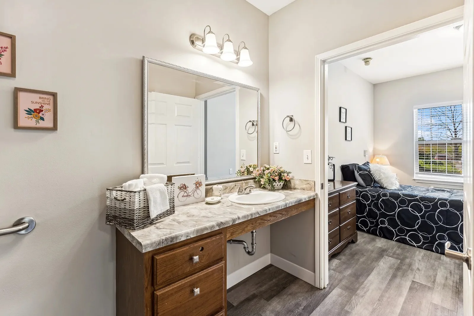 Image of The Neighborhood at Madison (8)