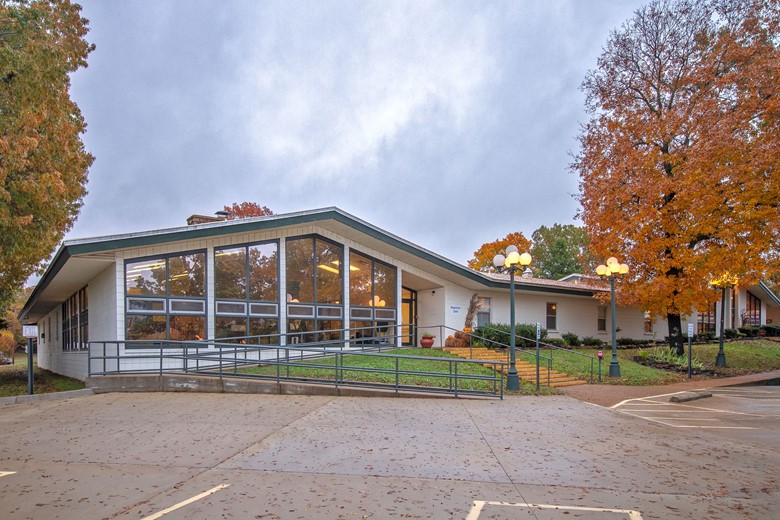 Image of The Blossoms At Mountain View Rehab & Nursing (1)