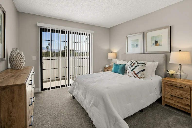 Image of The Camelot (8)