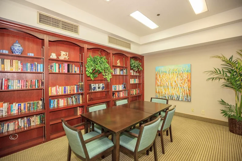 Image of Montclair Royale Senior Living (7)