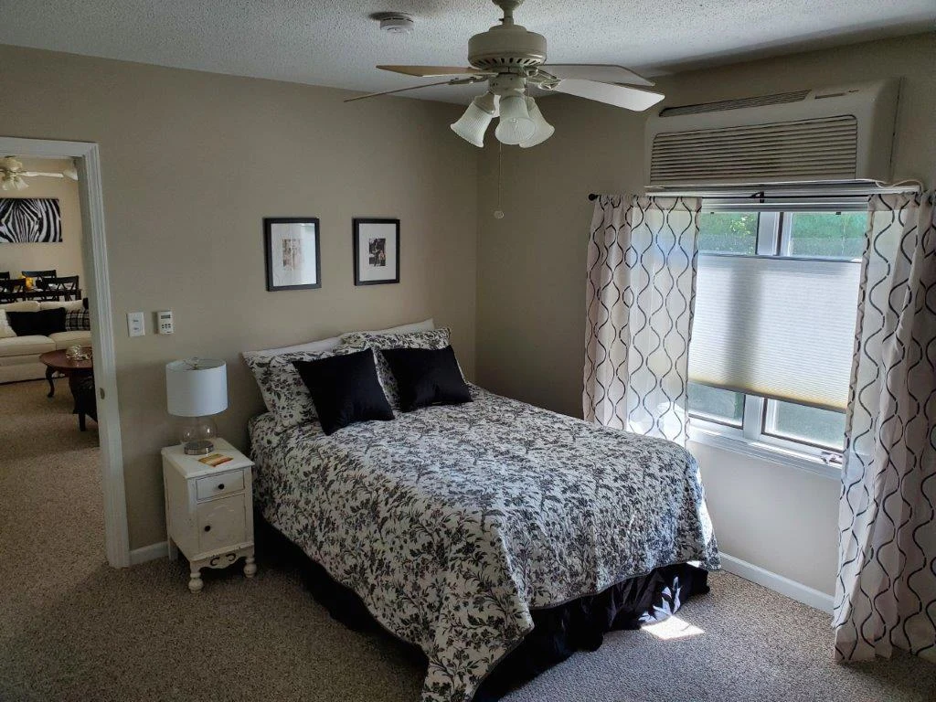 Independent Living Living Room 750 Sq. Ft. Apartment