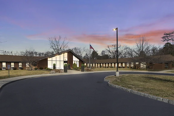 Image of Rosewood Gardens Rehabilitation And Nursing Center (2)