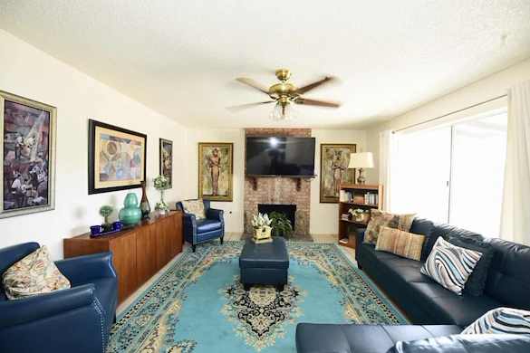 Image of Blue Skies of Mira Mesa Ave, Oceanside (5)