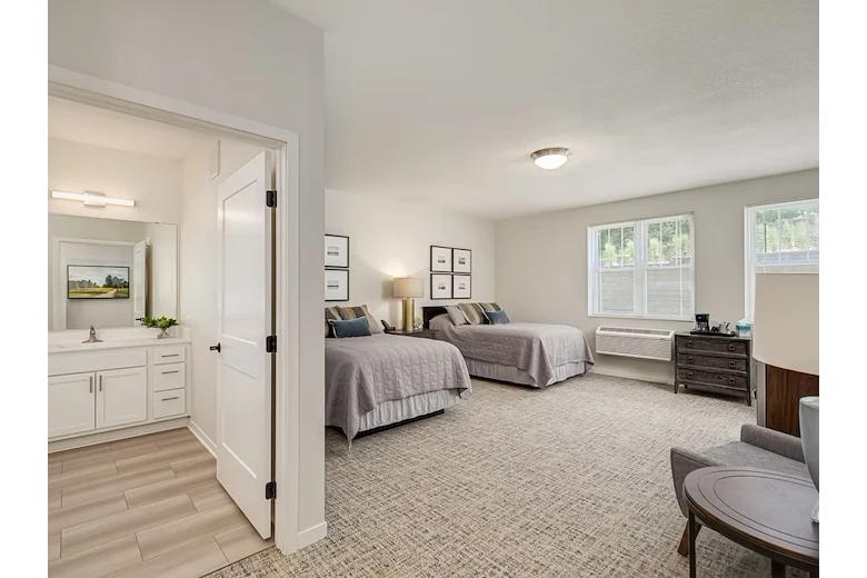 Image of Applewood Pointe of Apple Valley (9)
