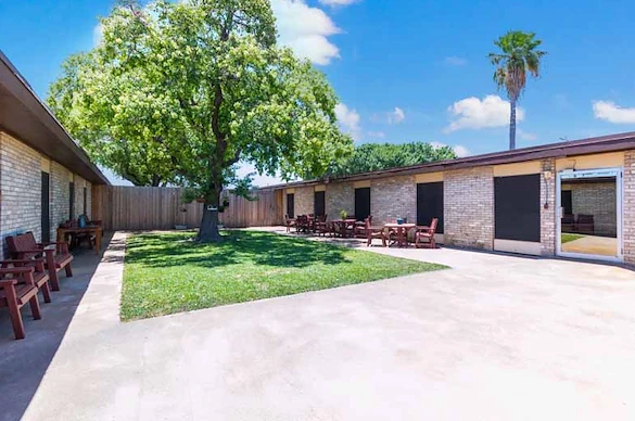 Image of Laredo West Nursing And Rehabilitation Center (1)