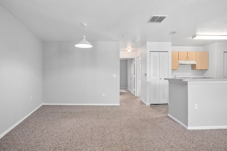 Image of Crescent Club Apartments (10)